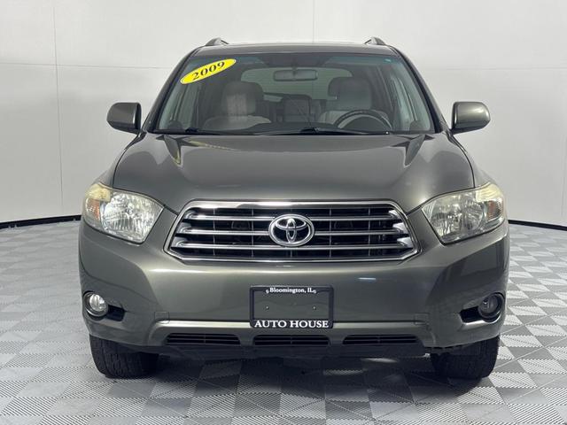 Photo of 2009 Green Toyota Highlander