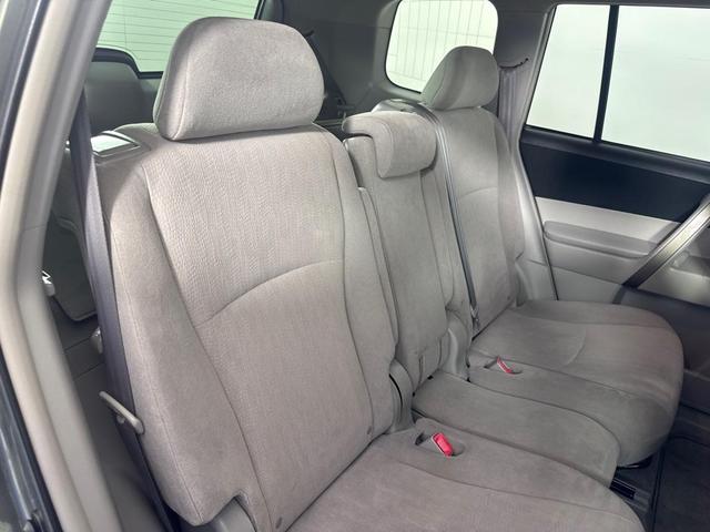Photo of 2009 Green Toyota Highlander