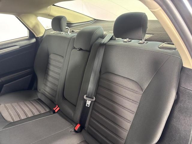 Photo of 2019 Gray Ford Fusion Hybrid