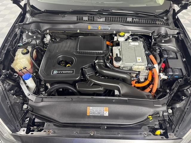 Photo of 2019 Gray Ford Fusion Hybrid