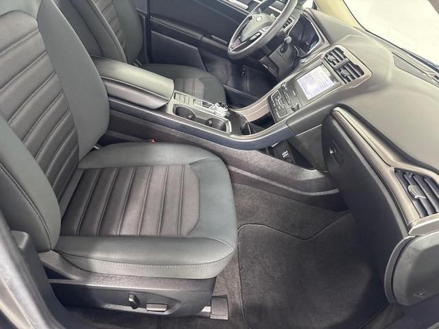 Photo of 2019 Gray Ford Fusion Hybrid