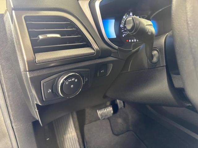 Photo of 2019 Gray Ford Fusion Hybrid