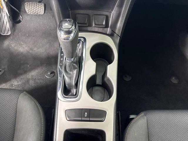 Photo of 2017 White Chevrolet Cruze