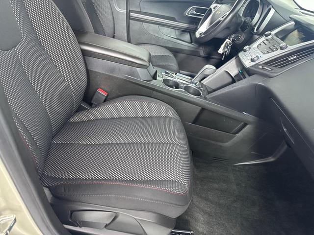 Photo of 2015 Tan Chevrolet Equinox