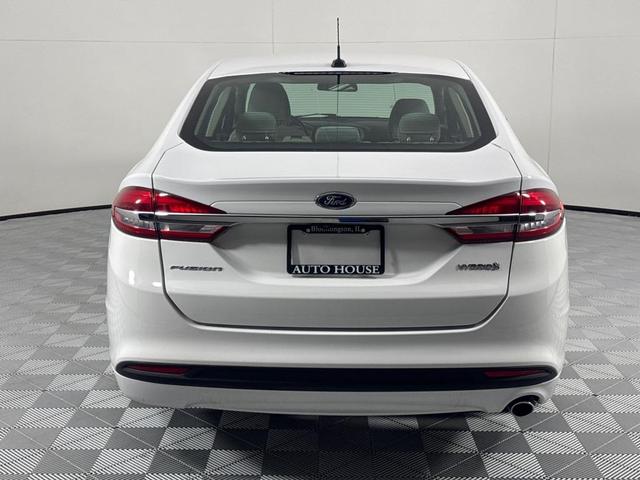 Photo of 2017 White Ford Fusion Hybrid