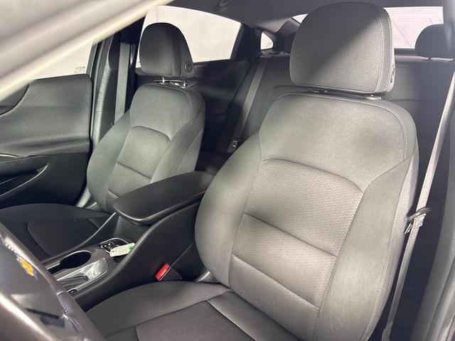 Photo of 2020 Purple Chevrolet Malibu