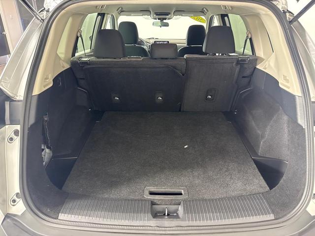 Photo of 2021 Silver Nissan Rogue