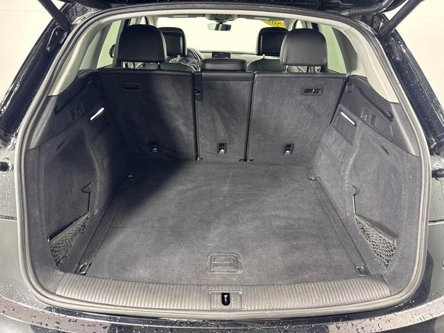 Photo of 2018 Brilliant Black Audi Q5