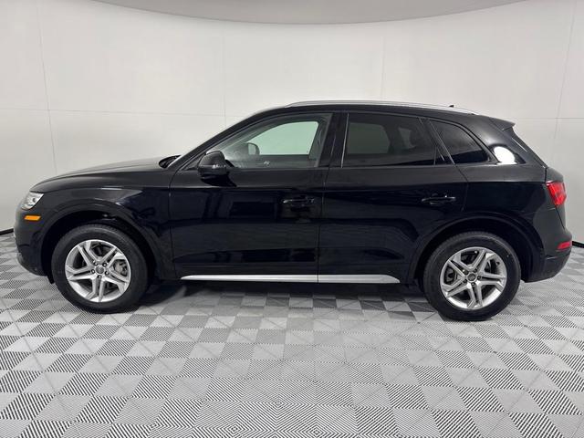 Photo of 2018 Brilliant Black Audi Q5
