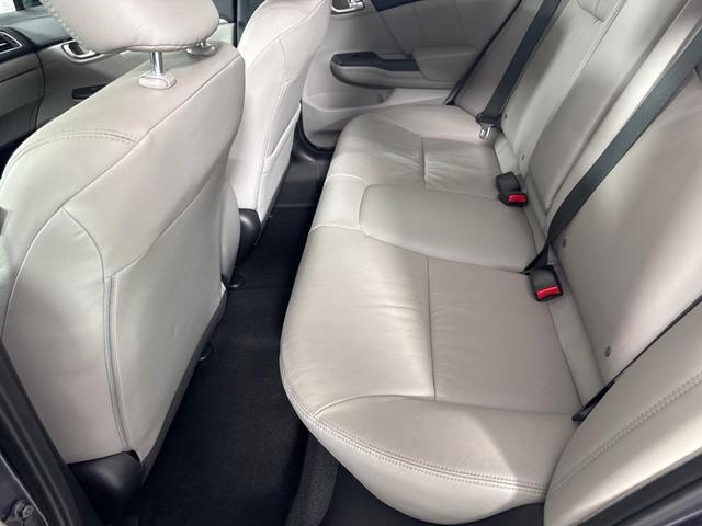 Photo of 2013 Gray Honda Civic