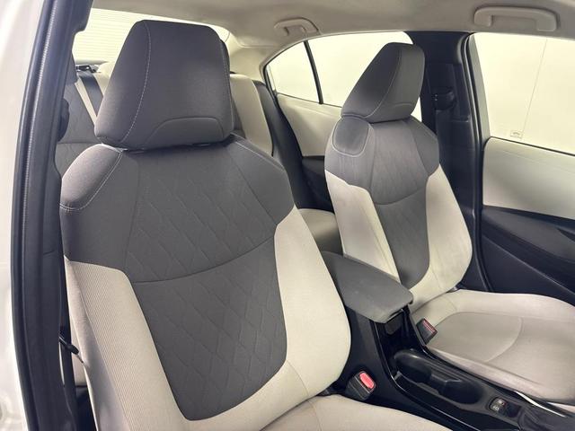 Photo of 2020 White Toyota Corolla