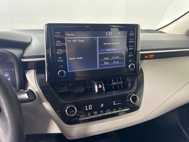 Photo of 2020 White Toyota Corolla