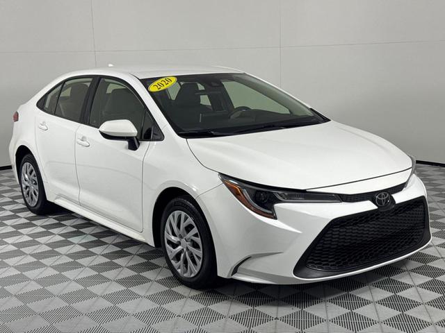 Photo of 2020 White Toyota Corolla