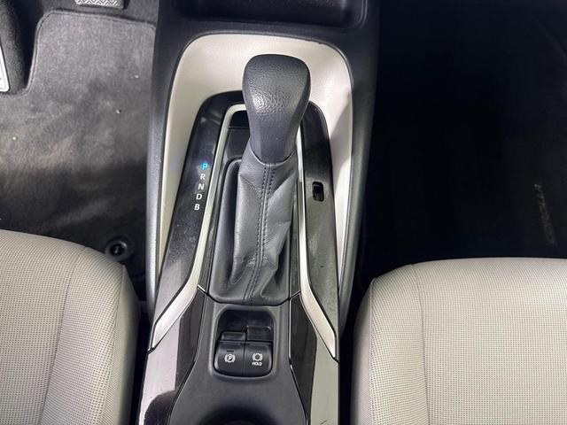 Photo of 2020 White Toyota Corolla