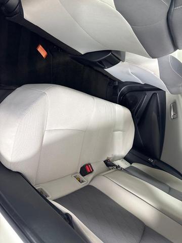 Photo of 2020 White Toyota Corolla