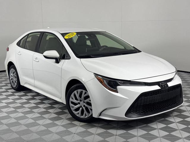 Photo of 2020 White Toyota Corolla