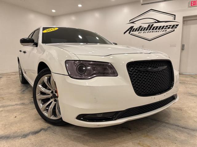 2019 Chrysler 300