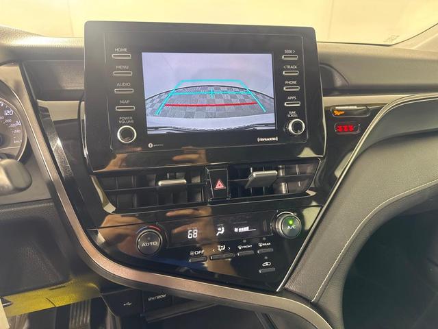 Photo of 2021 White Toyota Camry