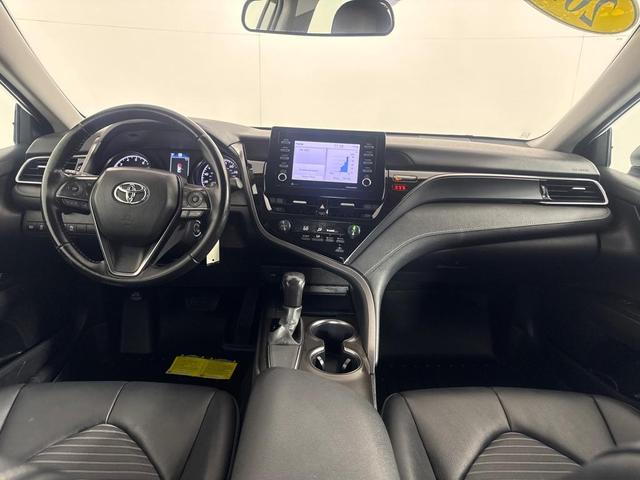 Photo of 2021 White Toyota Camry