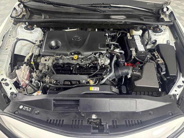 Photo of 2021 White Toyota Camry