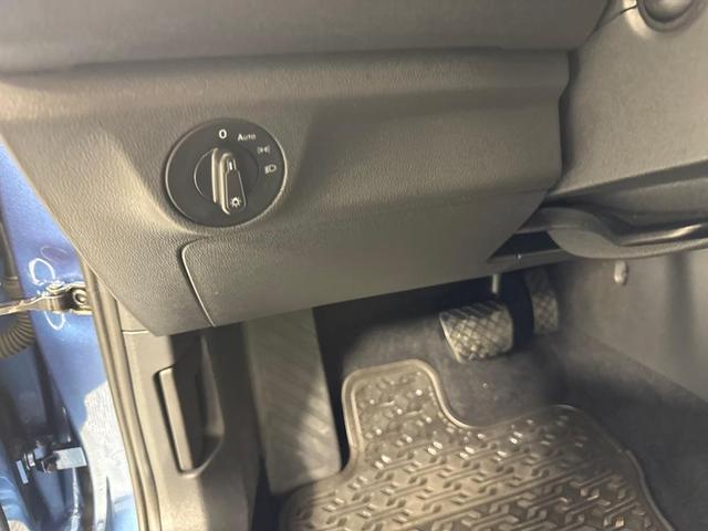 Photo of 2020 Silk Blue Metallic Volkswagen Jetta