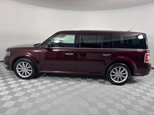 Photo of 2018 Purple Ford Flex