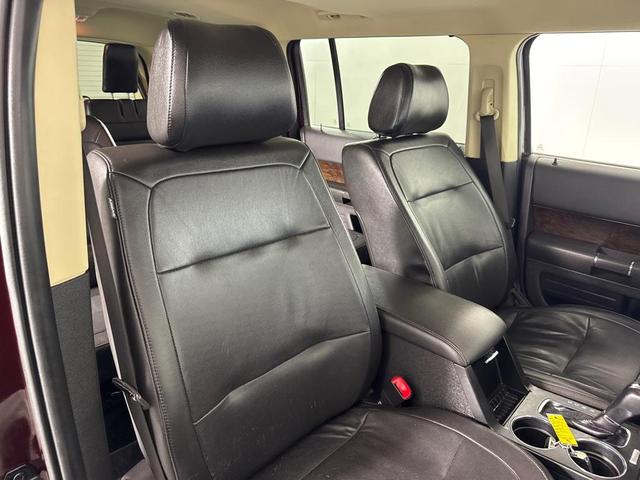 Photo of 2018 Purple Ford Flex