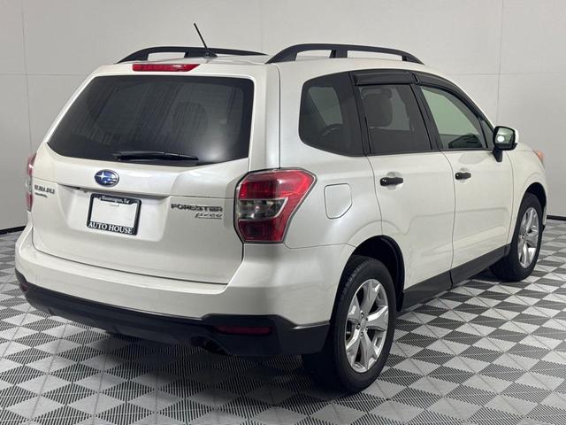 Photo of 2014 Satin White Pearl Subaru Forester