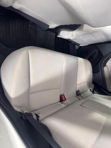Photo of 2014 Satin White Pearl Subaru Forester