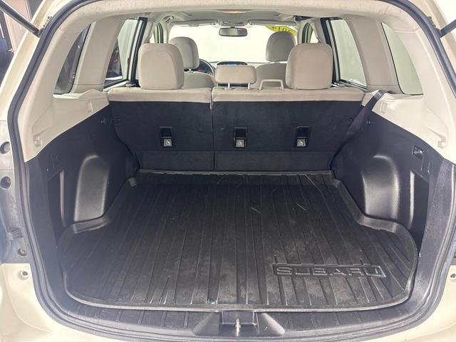 Photo of 2014 Satin White Pearl Subaru Forester