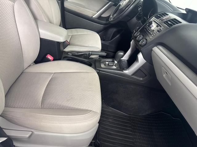 Photo of 2014 Satin White Pearl Subaru Forester
