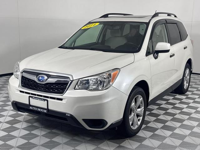 Photo of 2014 Satin White Pearl Subaru Forester