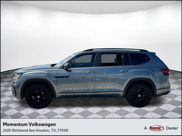Photo of 2023 Platinum Gray Metallic Volkswagen Atlas