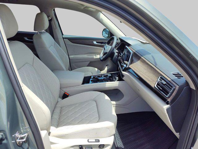 Photo of 2025 Avocado Green Volkswagen Atlas