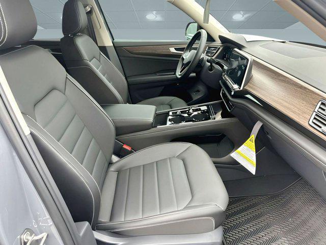 Photo of 2025 Pure Gray Volkswagen Atlas