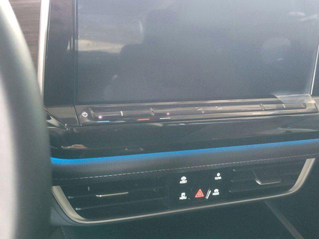 Photo of 2025 Pure Gray Volkswagen Atlas
