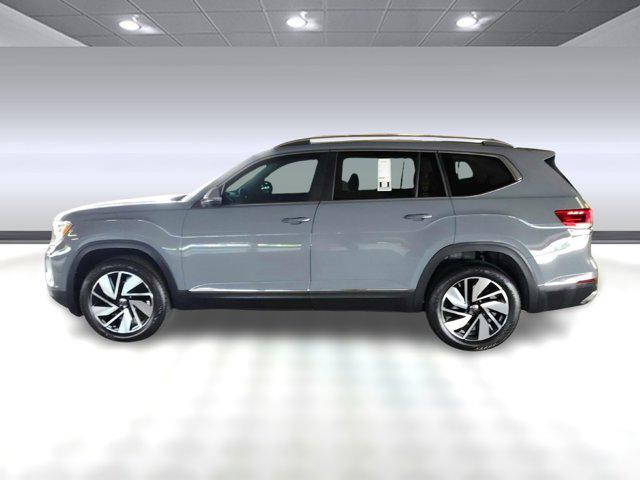 Photo of 2025 Pure Gray Volkswagen Atlas