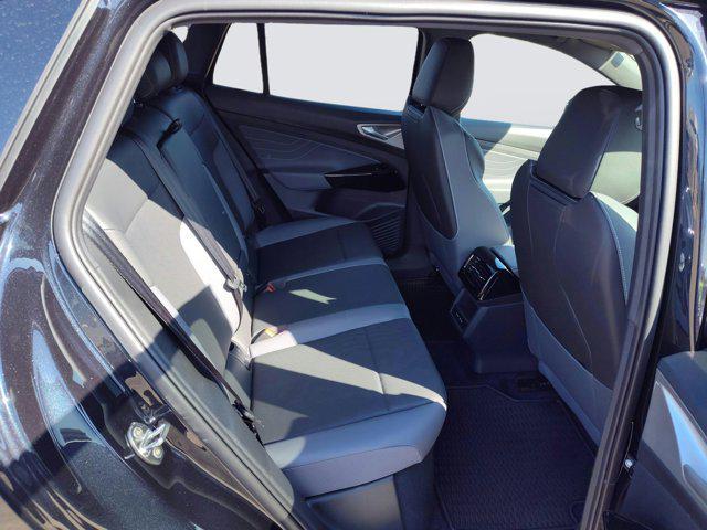 Photo of 2025 Deep Black Pearl Volkswagen ID.4