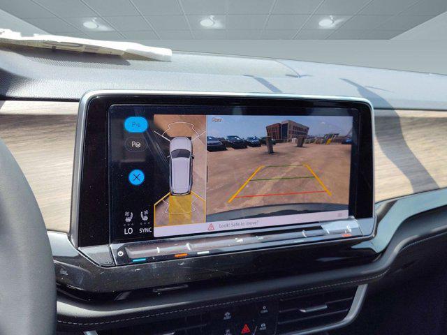 Photo of 2025 Avocado Green Volkswagen Atlas