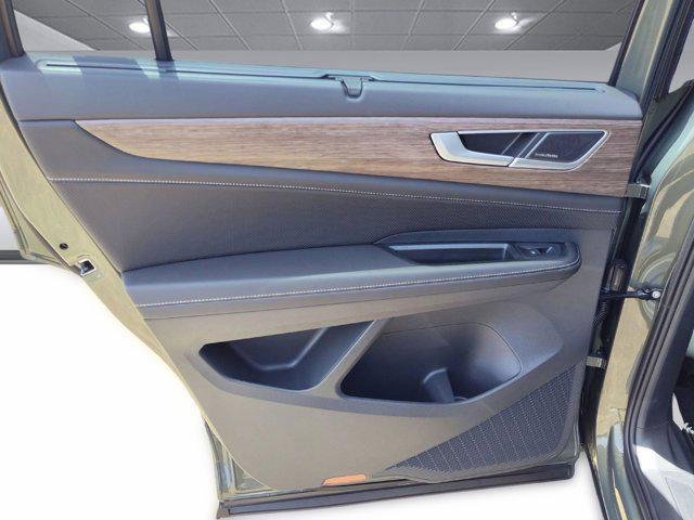 Photo of 2025 Avocado Green Volkswagen Atlas