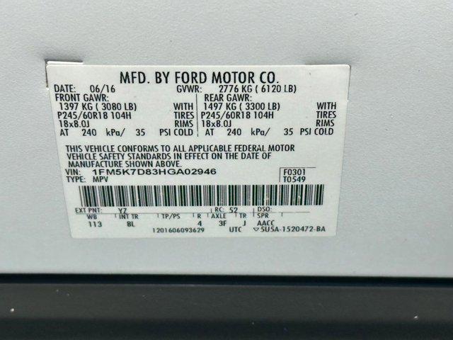Photo of 2017 White Ford Explorer