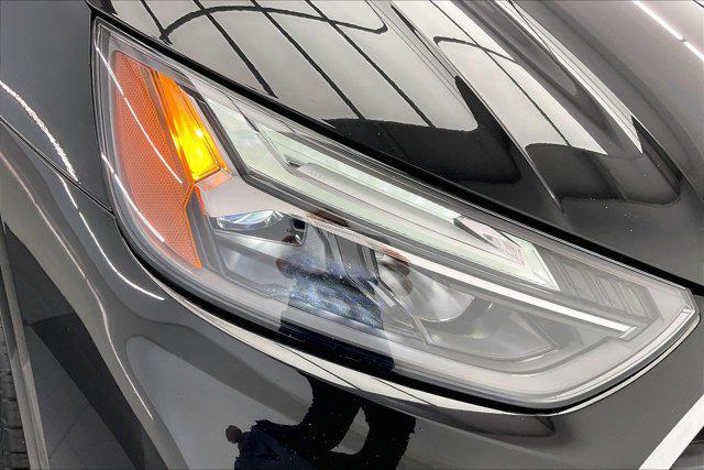 Photo of 2021 Black Metallic Audi Q5