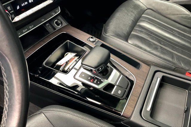 Photo of 2021 Black Metallic Audi Q5