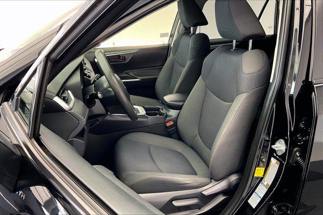Photo of 2021 Midnight Black Metallic Toyota RAV4 Hybrid