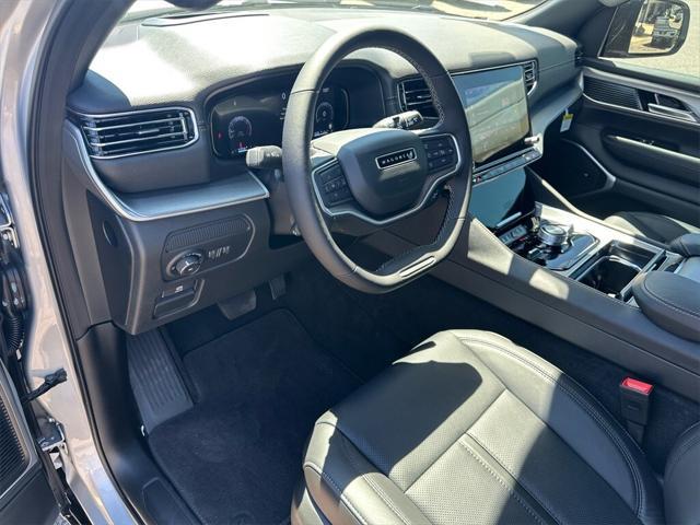 Photo of 2025 Silver Zynith Jeep Wagoneer