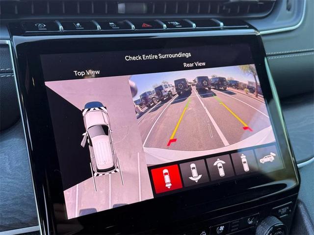 Photo of 2025 Bright White Jeep Grand Cherokee L