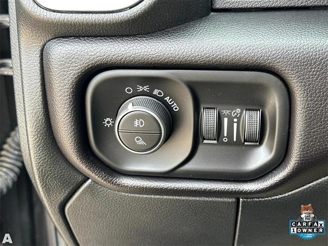 Photo of 2024 Granite Crystal Metallic Clearcoat RAM 2500