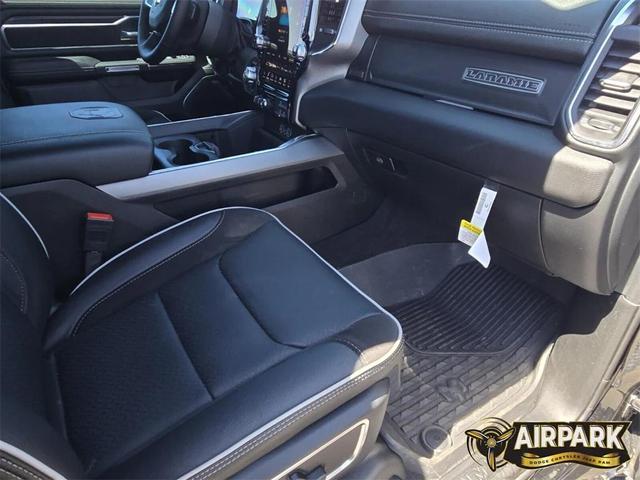 Photo of 2025 Diamond Black Crystal Pearlcoat RAM 1500