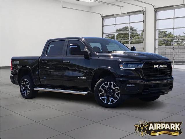 Photo of 2025 Diamond Black Crystal Pearlcoat RAM 1500