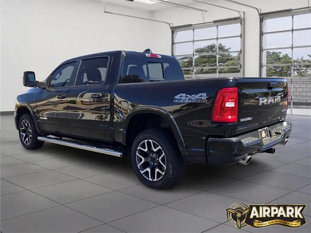 Photo of 2025 Diamond Black Crystal Pearlcoat RAM 1500